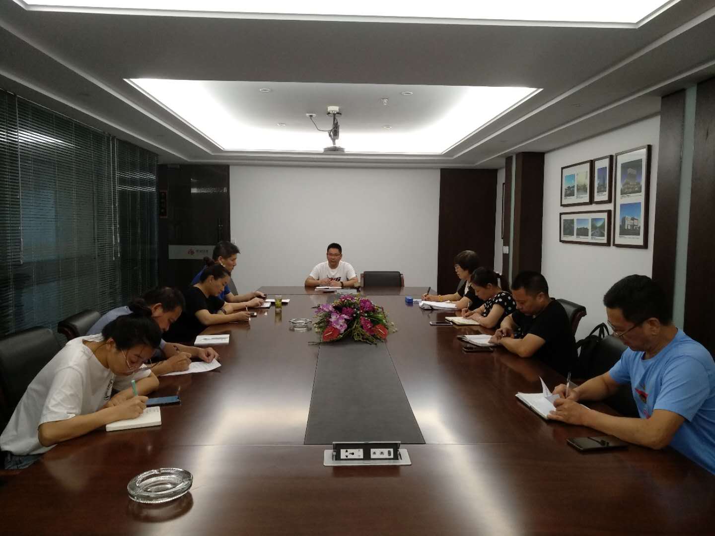 1598925503872684.jpg 1598925503872684.jpg